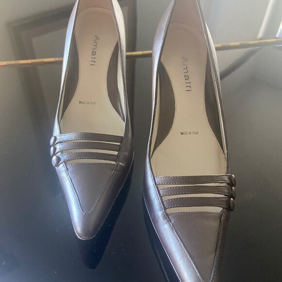 PRE-LOVED & GENTLY WORN Amalfi Leather Copper Tone Pumps - Size 36 - Picture 2 of 3